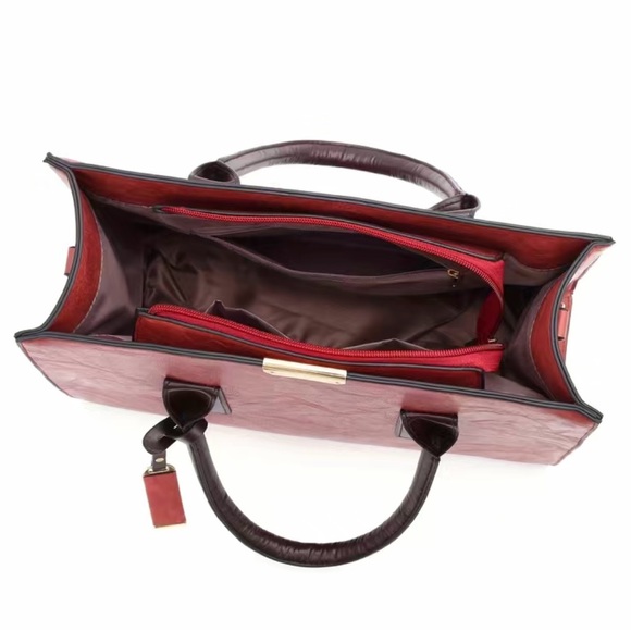 NIP Red 3 Piece Purse Set - Large Purse, Clutch, Credit Card Holder - Picture 4 of 10